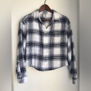 PINK Long Sleeve Plaid Button Down Crop Top Shirt size Medium Ultra Soft Comfy